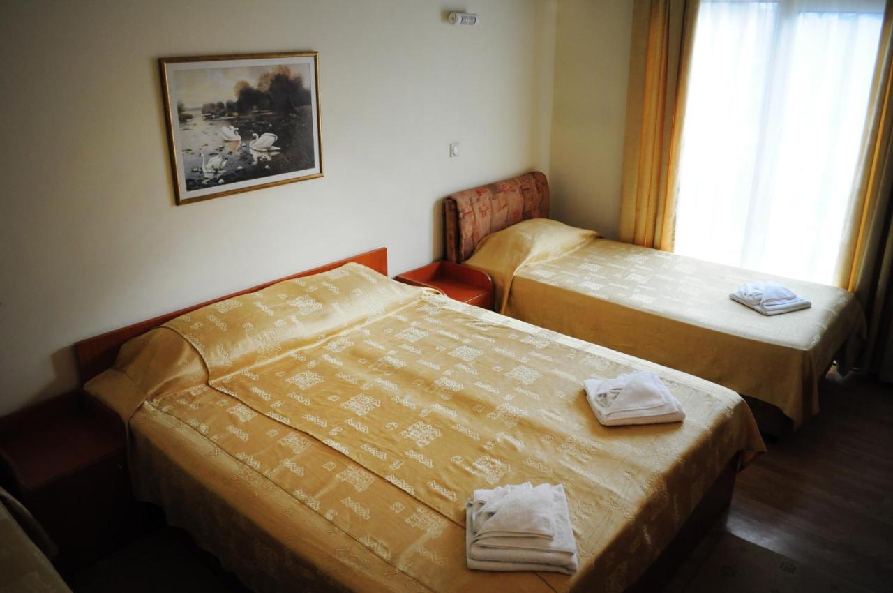Vip Hotel Skopje - New Management Exteriör bild