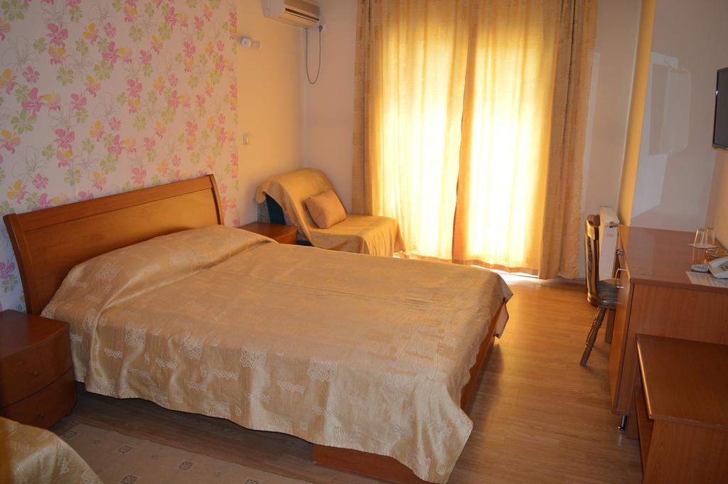 Vip Hotel Skopje - New Management Exteriör bild