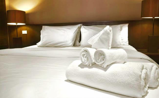 Vip Hotel Skopje - New Management Exteriör bild