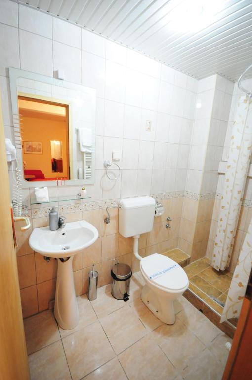 Vip Hotel Skopje - New Management Rum bild
