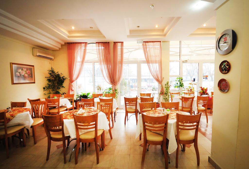 Vip Hotel Skopje - New Management Exteriör bild