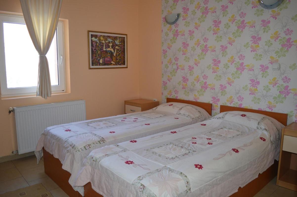 Vip Hotel Skopje - New Management Exteriör bild